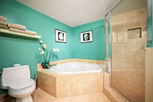 2011 N Ocean Blvd, Fort Lauderdale, FL 33305 - Photo 17