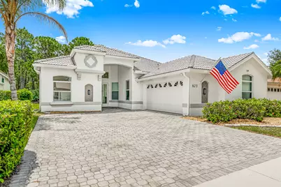623 SW Lake Charles Circle, Port Saint Lucie, FL 34986 - Photo 1
