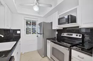 300 NW 42nd St, Boca Raton, FL 33431 - Photo 15