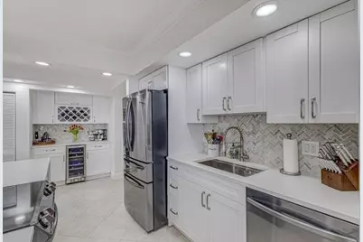 5440 N Ocean Drive #1502, Singer Island, FL 33404 - Photo 5