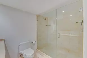 5510 N Ocean Dr, Singer Island, FL 33404 - Photo 35