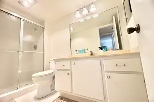 2069 Oakridge F, Deerfield Beach, FL 33442 - Photo 7