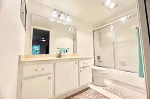 2069 Oakridge F, Deerfield Beach, FL 33442 - Photo 9
