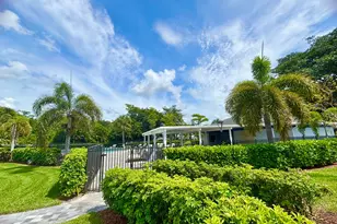 2069 Oakridge F, Deerfield Beach, FL 33442 - Photo 25