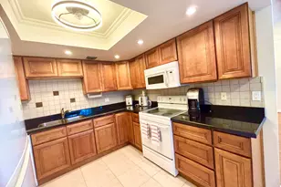 2069 Oakridge F, Deerfield Beach, FL 33442 - Photo 5