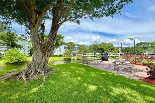 2069 Oakridge F, Deerfield Beach, FL 33442 - Photo 19