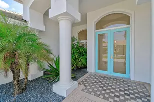 8091 SE Woodlake Ln W, Hobe Sound, FL 33455 - Photo 7