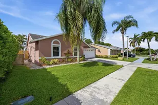 5635 Lake George Pl, Lake Worth, FL 33463 - Photo 5