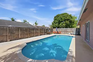 5635 Lake George Pl, Lake Worth, FL 33463 - Photo 31