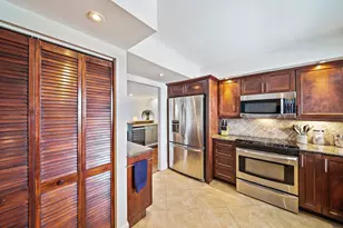 301 Lake Shore Dr, Lake Park, FL 33403 - Photo 21