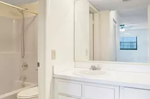 10451 W Broward Blvd, Plantation, FL 33324 - Photo 9
