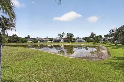 11483 Beacon Pointe Lane, Wellington, FL 33414 - Photo 3