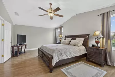 11483 Beacon Pointe Lane, Wellington, FL 33414 - Photo 27