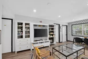 124 Lake Evelyn Dr, West Palm Beach, FL 33411 - Photo 7