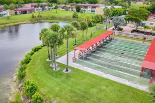 124 Lake Evelyn Dr, West Palm Beach, FL 33411 - Photo 43