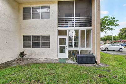 124 Lake Evelyn Drive, West Palm Beach, FL 33411 - Photo 27