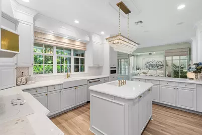 477 NE Spanish Court, Boca Raton, FL 33432 - Photo 13