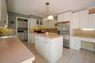 120 Swan Pkwy W, Royal Palm Beach, FL 33411 - Photo 7