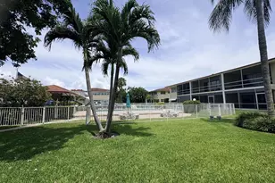2202 NE 36th St, Lighthouse Point, FL 33064 - Photo 29