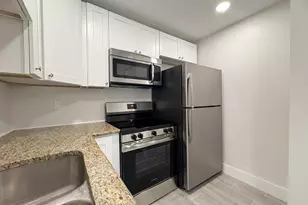 2202 NE 36th St, Lighthouse Point, FL 33064 - Photo 27