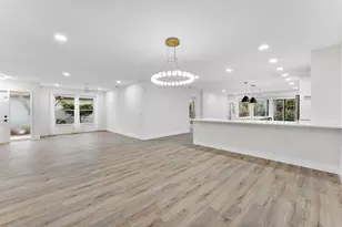 9180 Pine Springs Dr, Boca Raton, FL 33428 - Photo 5