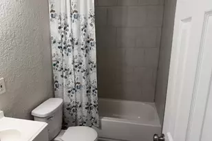 1126 NE 16th Pl, Fort Lauderdale, FL 33305 - Photo 13