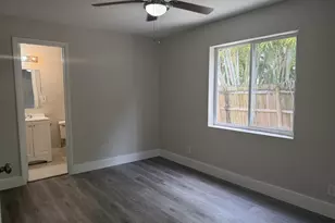 1126 NE 16th Pl, Fort Lauderdale, FL 33305 - Photo 9