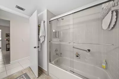 3315 Lucerne Park Drive, Greenacres, FL 33467 - Photo 23