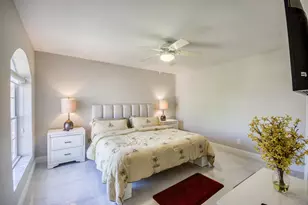 208 Legendary Cir, Palm Beach Gardens, FL 33418 - Photo 23