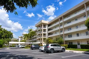 3930 Oaks Clubhouse Dr, Pompano Beach, FL 33069 - Photo 19