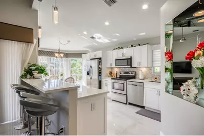 208 Legendary Circle, Palm Beach Gardens, FL 33418 - Photo 5