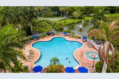 1753 NW 74th Way, Pembroke Pines, FL 33024 - Photo 27