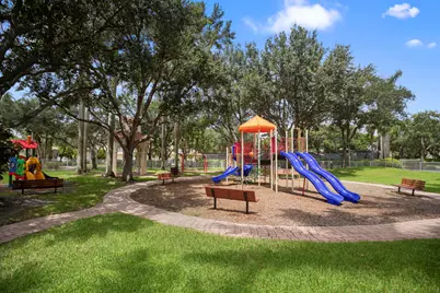 1753 NW 74th Way, Pembroke Pines, FL 33024 - Photo 35