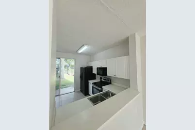 4154 Napoli Lake Drive, Riviera Beach, FL 33410 - Photo 5