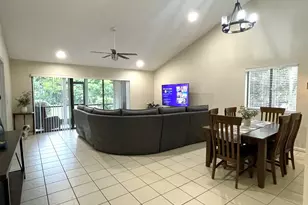 124 Sandy Ln, Royal Palm Beach, FL 33411 - Photo 5