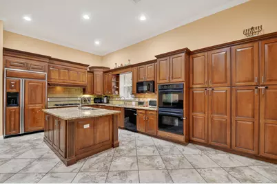 10247 Isle Wynd Court, Boynton Beach, FL 33437 - Photo 29