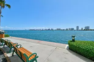 2650 Lake Shore Dr, Riviera Beach, FL 33404 - Photo 43