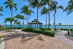 2650 Lake Shore Dr, Riviera Beach, FL 33404 - Photo 39