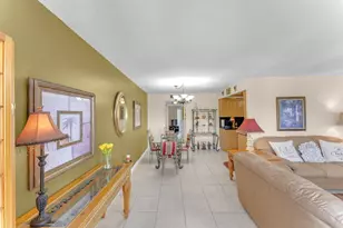 2114 Newport U, Deerfield Beach, FL 33442 - Photo 5