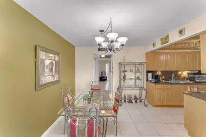 2114 Newport U, Deerfield Beach, FL 33442 - Photo 5