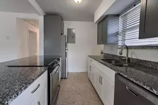 1624 NE 25th St, Wilton Manors, FL 33305 - Photo 7