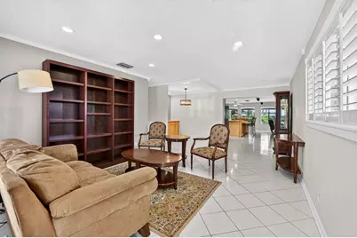 313 Poe Drive, Palm Springs, FL 33461 - Photo 5