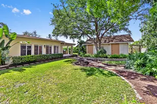313 Poe Dr, Palm Springs, FL 33461 - Photo 29