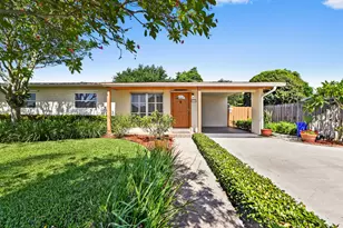 313 Poe Dr, Palm Springs, FL 33461 - Photo 1