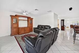 313 Poe Dr, Palm Springs, FL 33461 - Photo 13