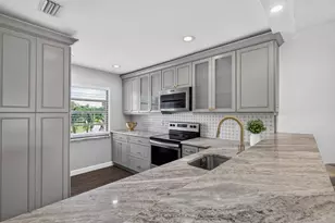 21219 Lago Cir, Boca Raton, FL 33433 - Photo 5