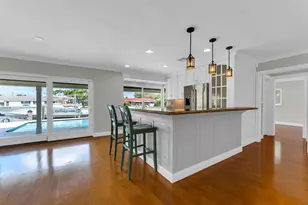 925 SE 10th St, Pompano Beach, FL 33060 - Photo 13