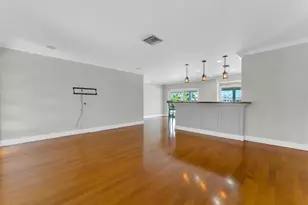 925 SE 10th St, Pompano Beach, FL 33060 - Photo 9