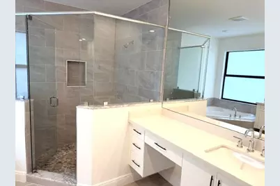 12175 N Baypoint Circle, Parkland, FL 33076 - Photo 11