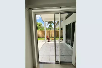 2990 NW 68th Avenue, Margate, FL 33063 - Photo 37